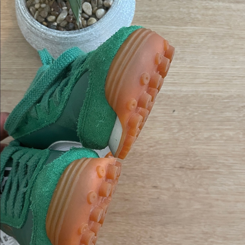 Puma. Easy Rider Sneakers - Picture 8 of 13